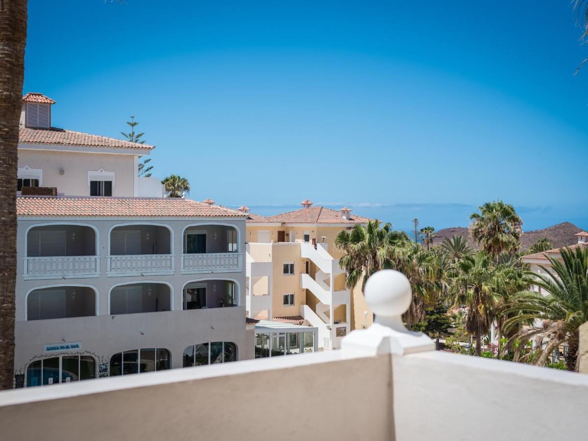10E Country Club Accommodation Pool! Arona  Exterior photo